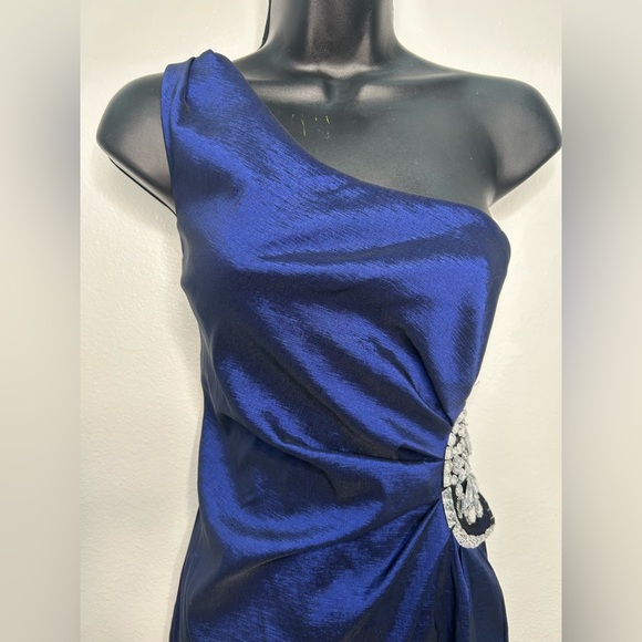 Betsy & Adam Blue Ruched One Shoulder Cocktail Dress - Picture 2 of 10